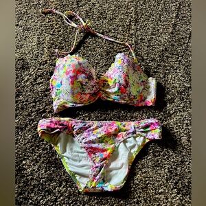 Victoria’s Secret bikini